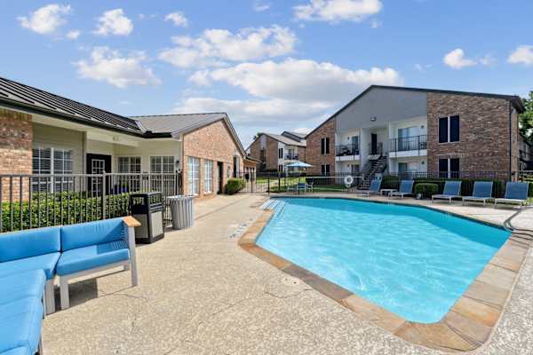 Oaks of Denton property